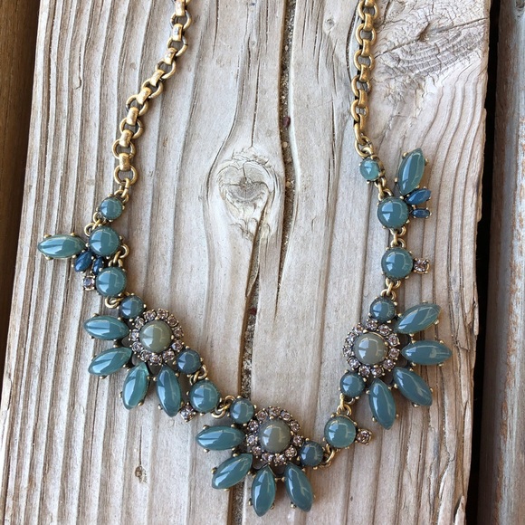 J. Crew Jewelry - Gorgeous J Crew Gray Blue Crystal Necklace!